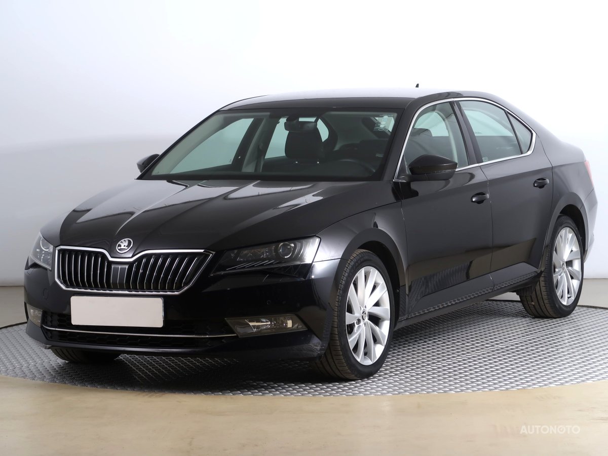 Škoda Superb, 2018 - pohled č. 3