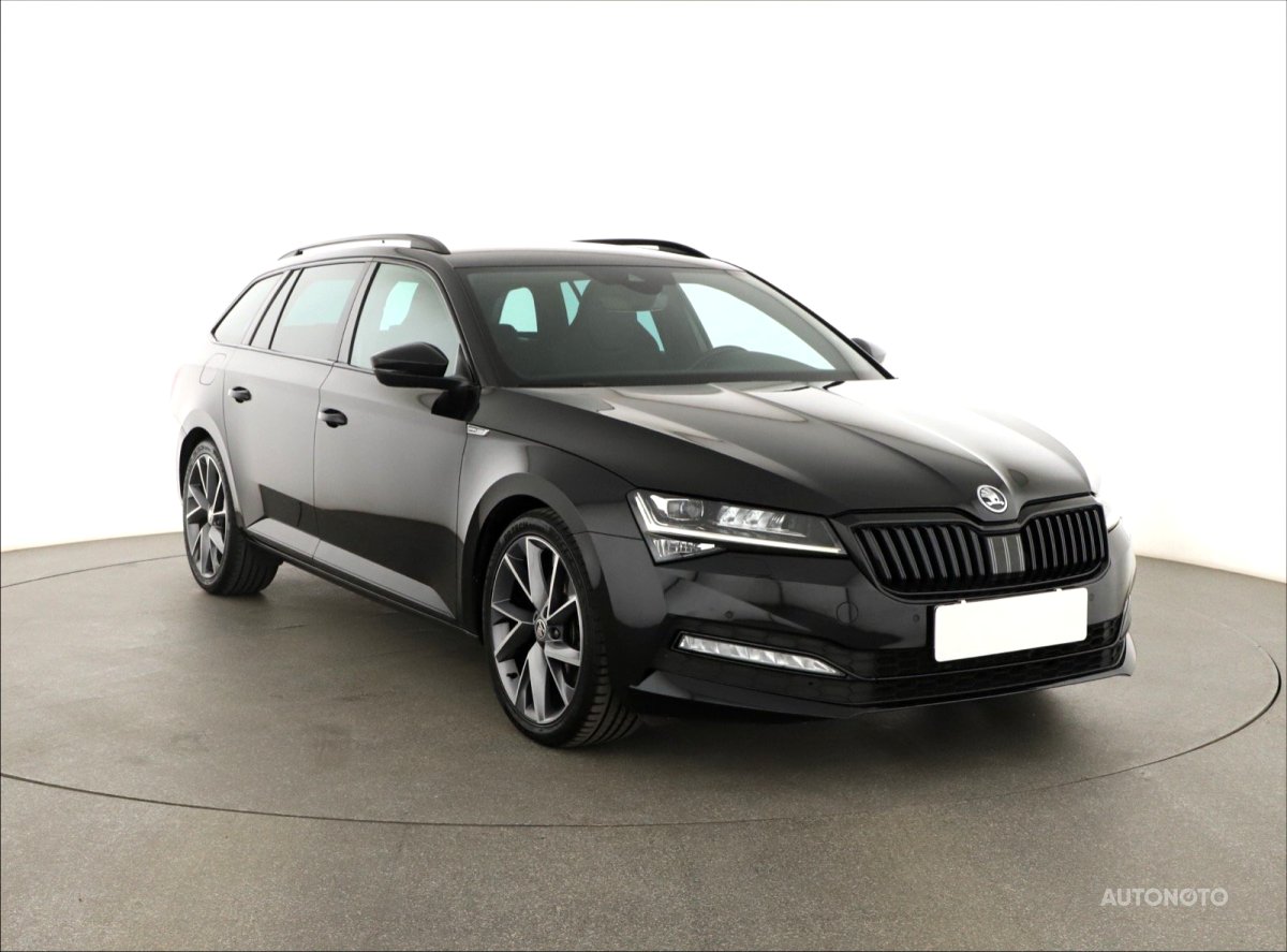 Škoda Superb, 2022 - celkový pohled