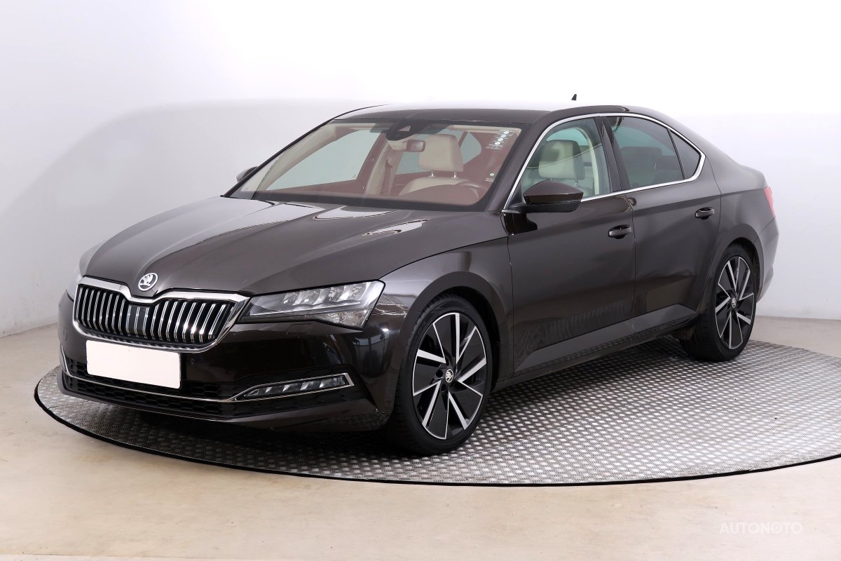 Škoda Superb, 2019 - pohled č. 3