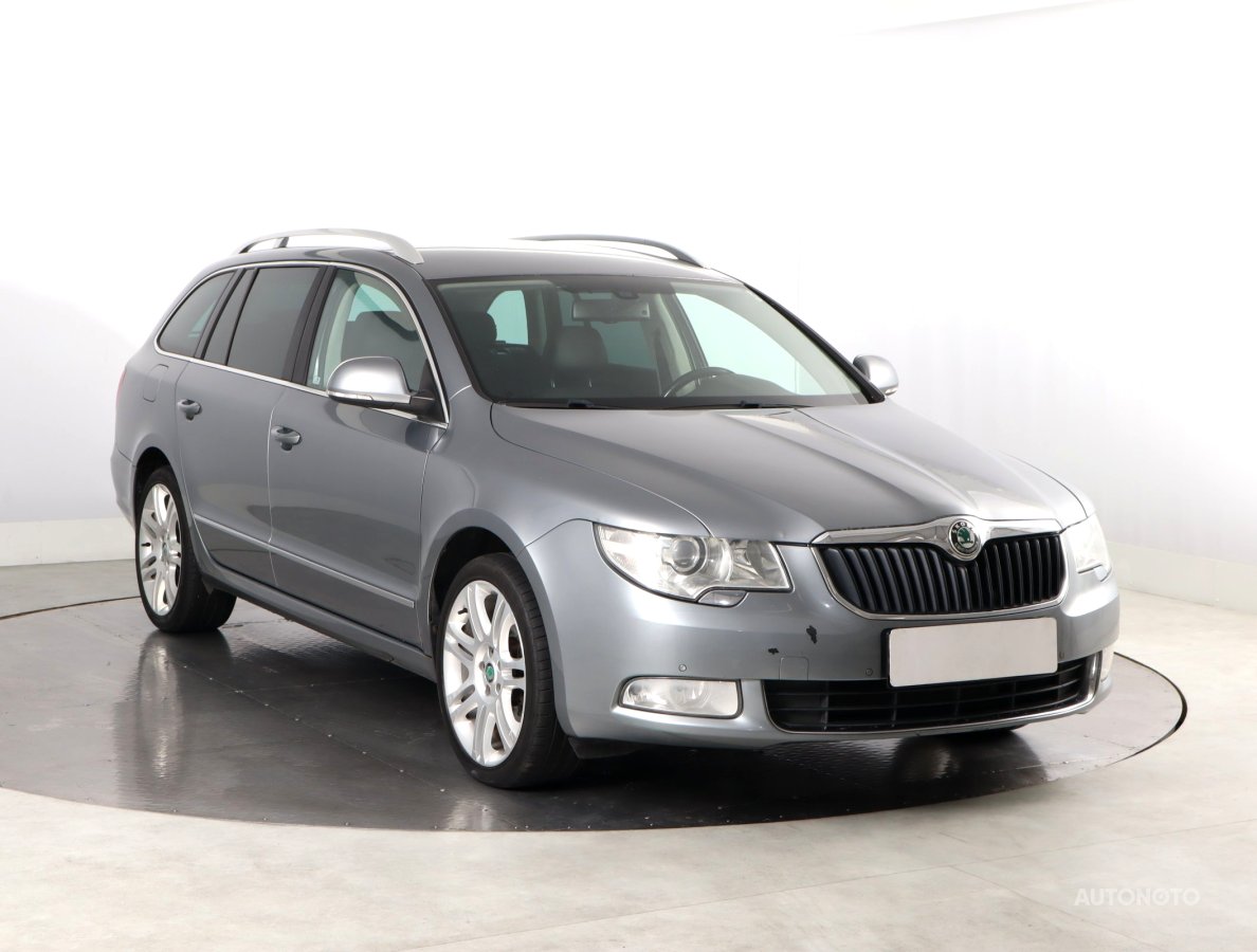 Škoda Superb, 2011 - celkový pohled