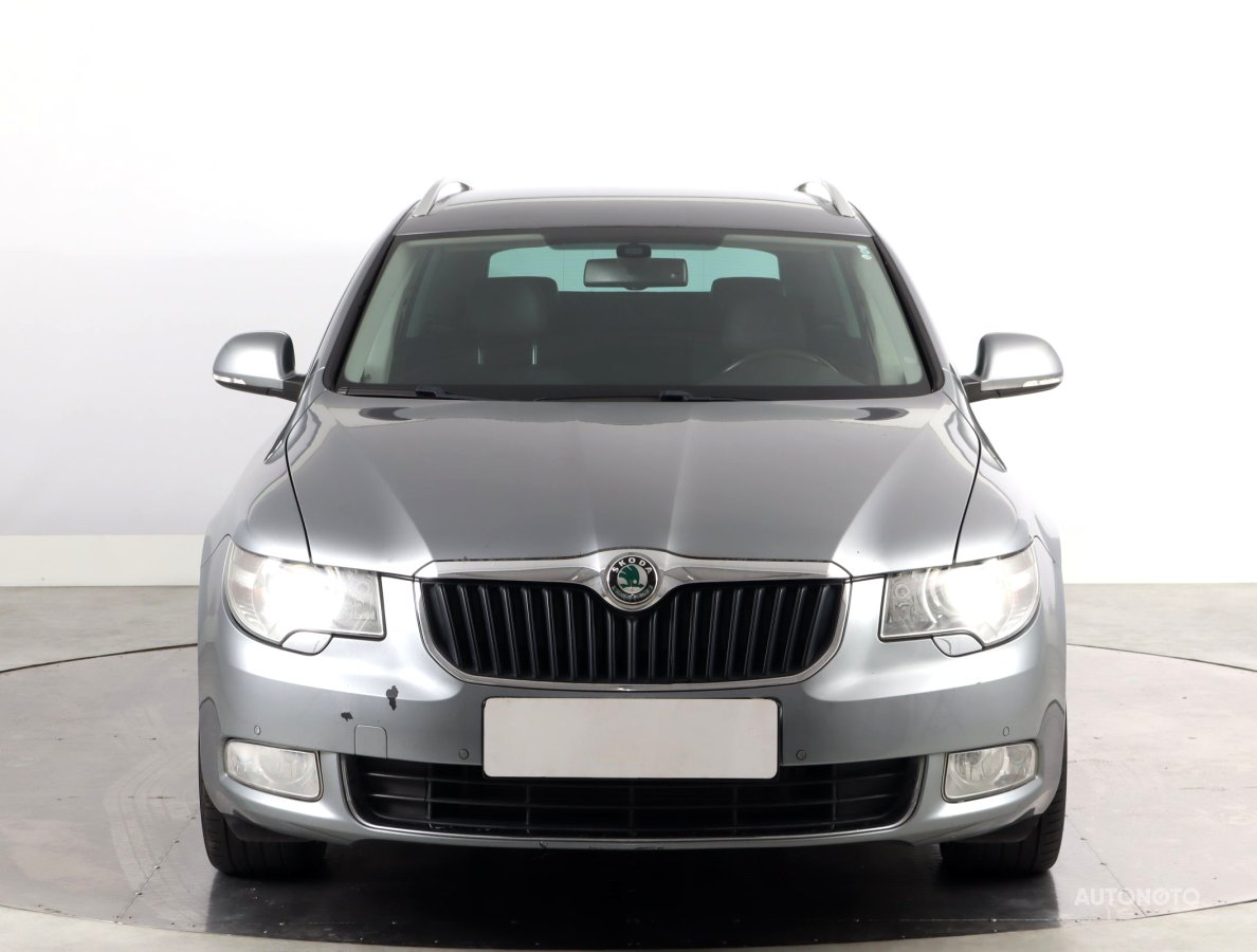 Škoda Superb, 2011 - pohled č. 2