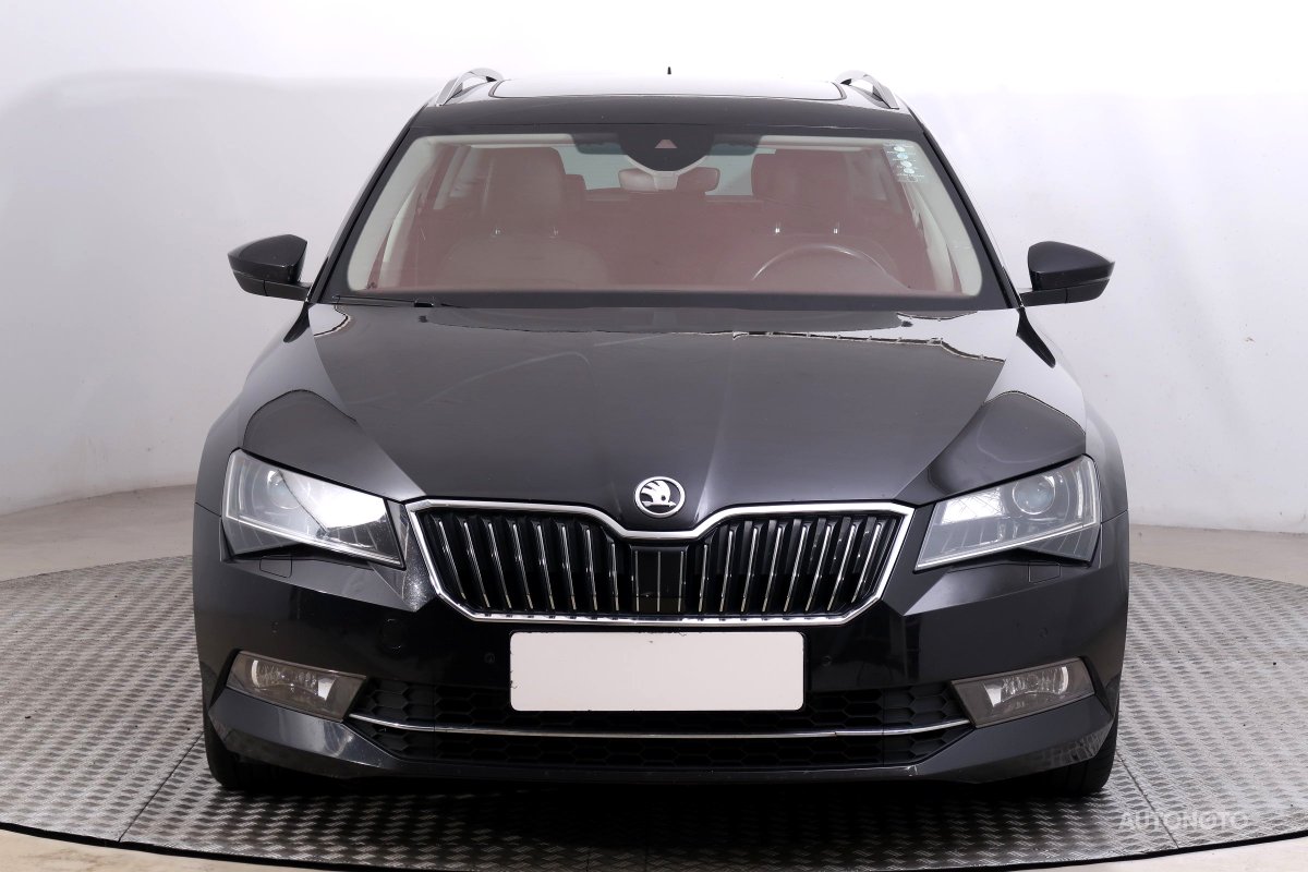 Škoda Superb, 2018 - pohled č. 2