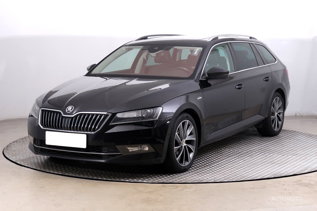 Škoda Superb, 2018 - pohled č. 3