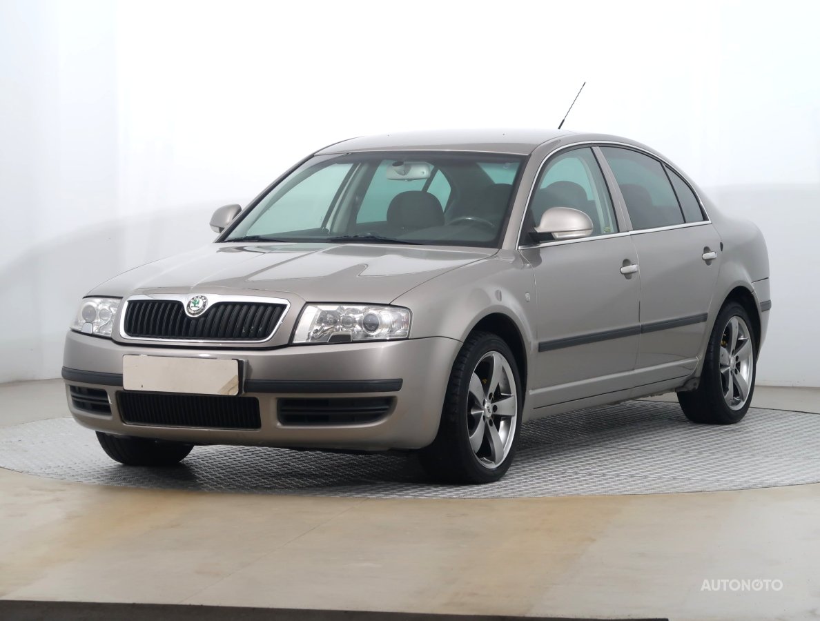 Škoda Superb, 2008 - pohled č. 3