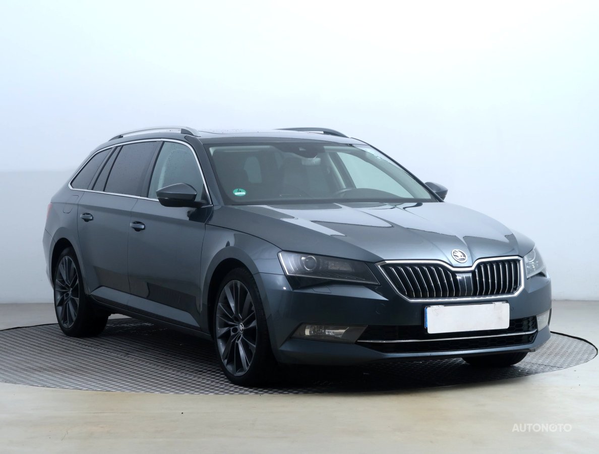 Škoda Superb, 2019 - celkový pohled