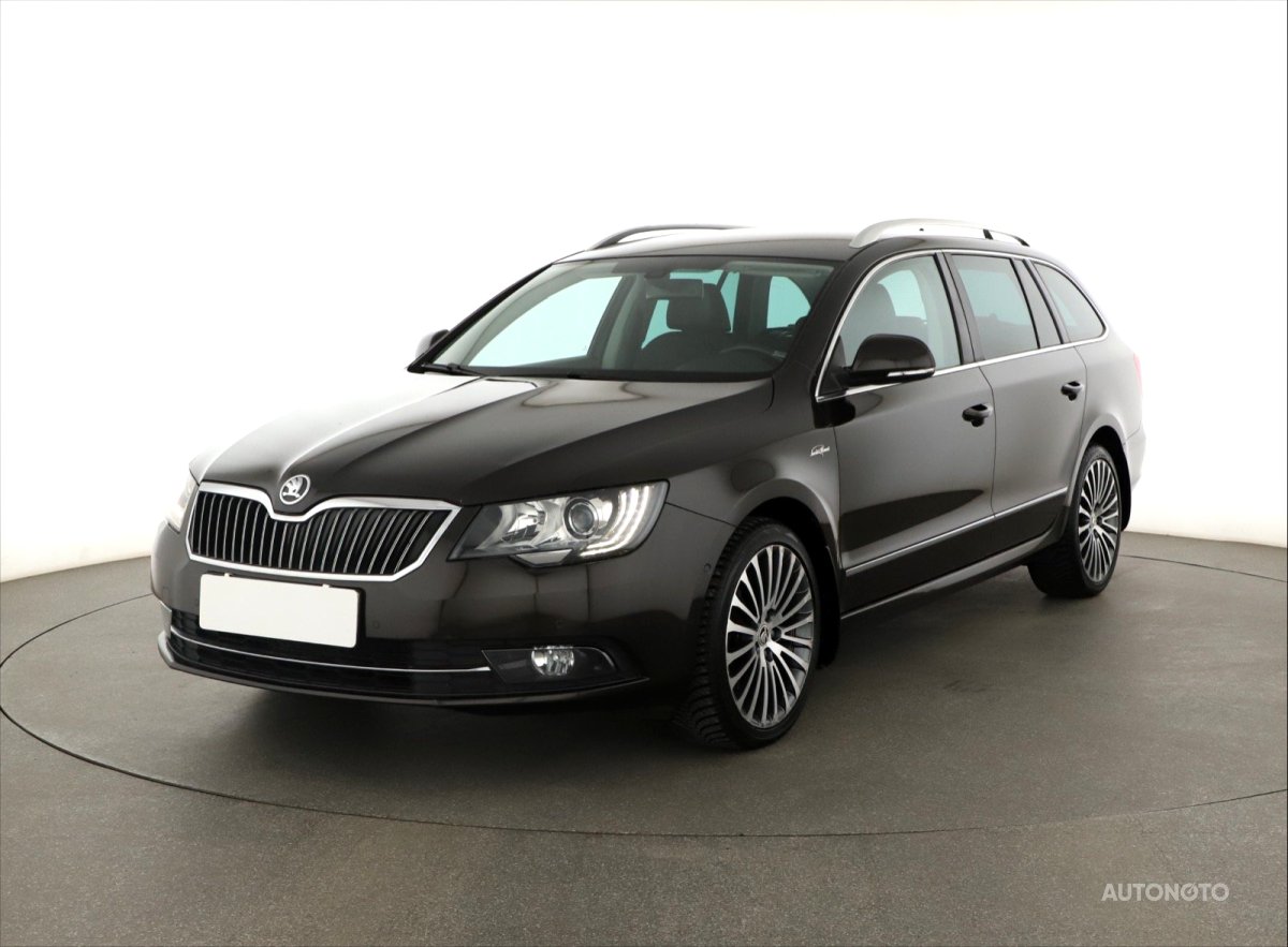 Škoda Superb, 2014 - pohled č. 3