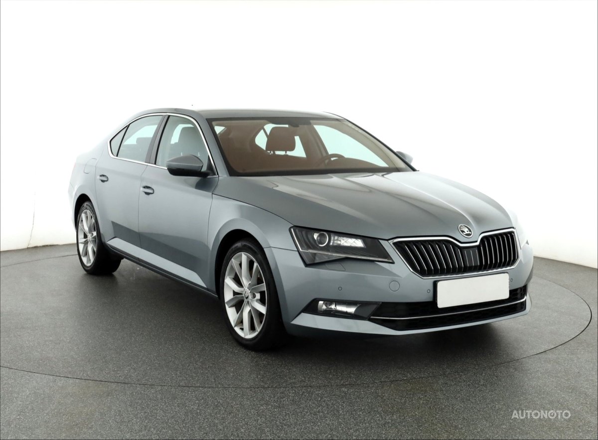 Škoda Superb, 2018 - celkový pohled