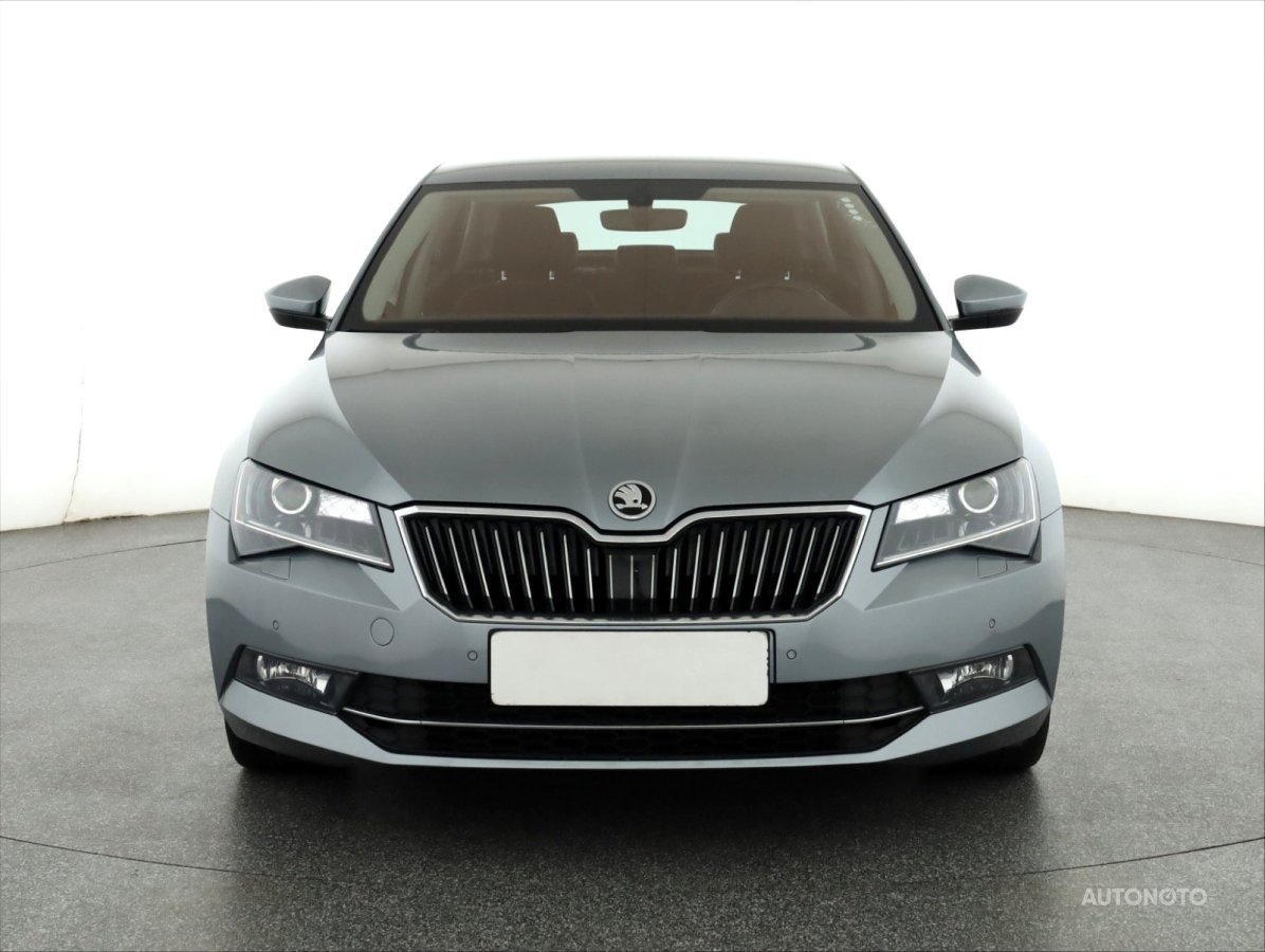 Škoda Superb, 2018 - pohled č. 2