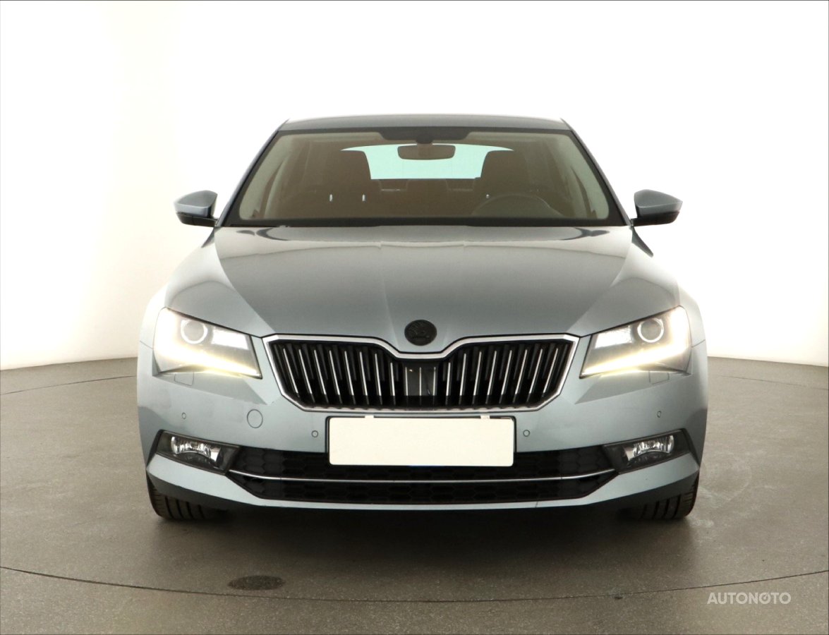 Škoda Superb, 2018 - pohled č. 2