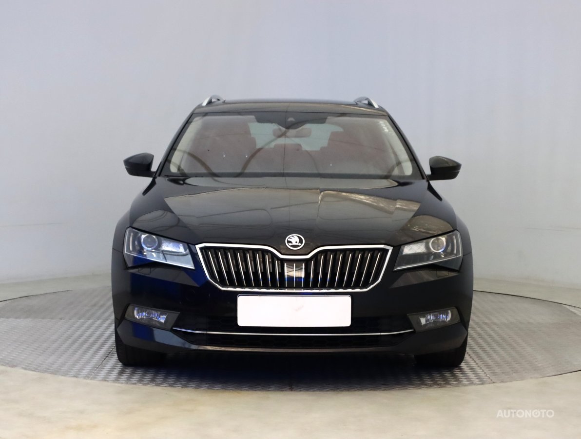 Škoda Superb, 2018 - pohled č. 2