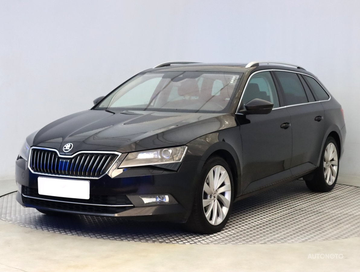 Škoda Superb, 2018 - pohled č. 3