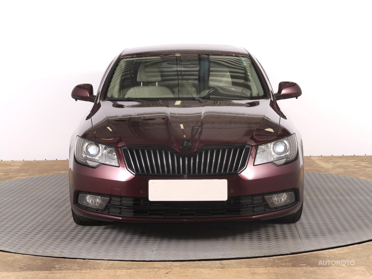 Škoda Superb, 2014 - pohled č. 2