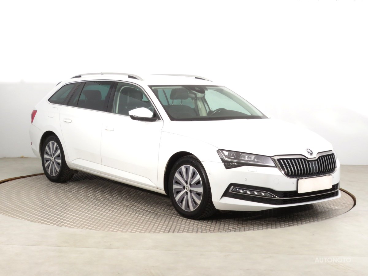 Škoda Superb, 2021 - celkový pohled