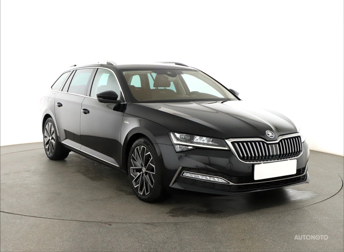 Škoda Superb, 2021 - celkový pohled