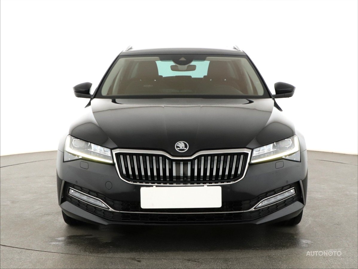 Škoda Superb, 2021 - pohled č. 2