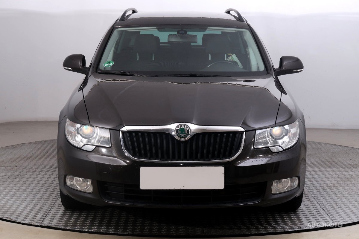 Škoda Superb, 2013 - pohled č. 2