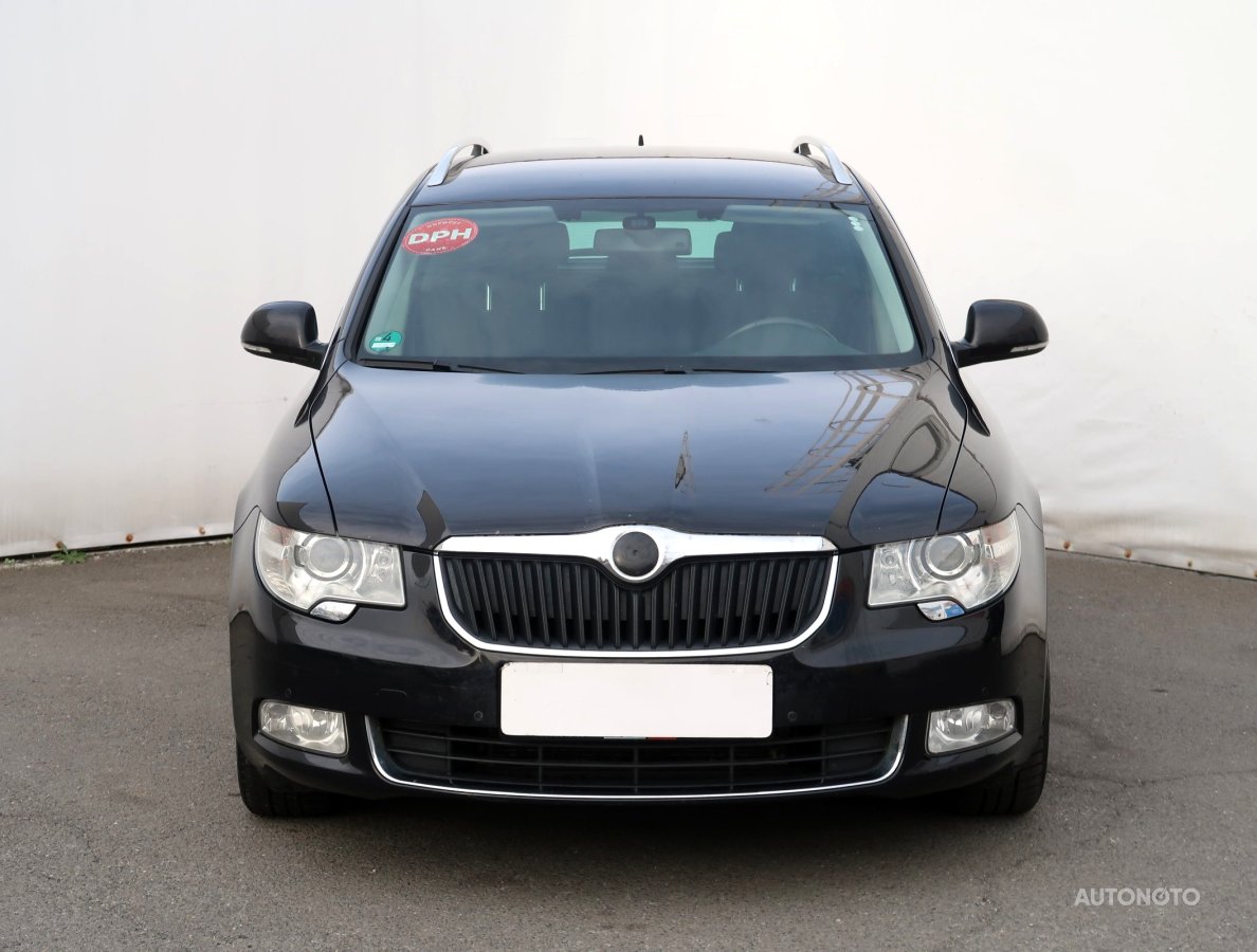 Škoda Superb, 2012 - pohled č. 2