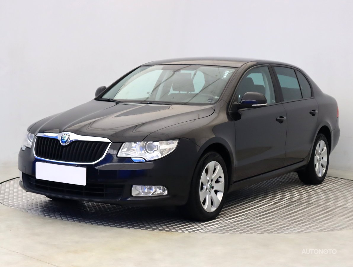 Škoda Superb, 2013 - pohled č. 3