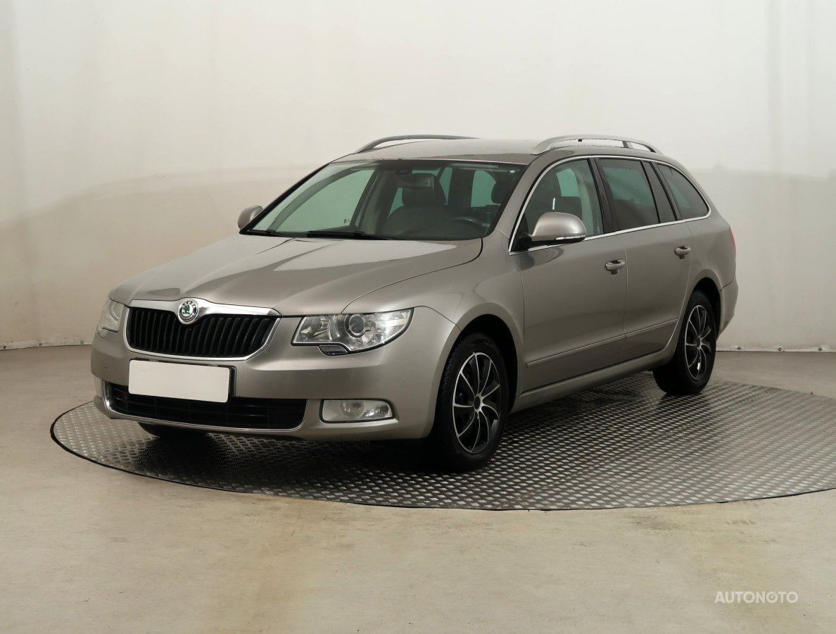 Škoda Superb, 2010 - pohled č. 3