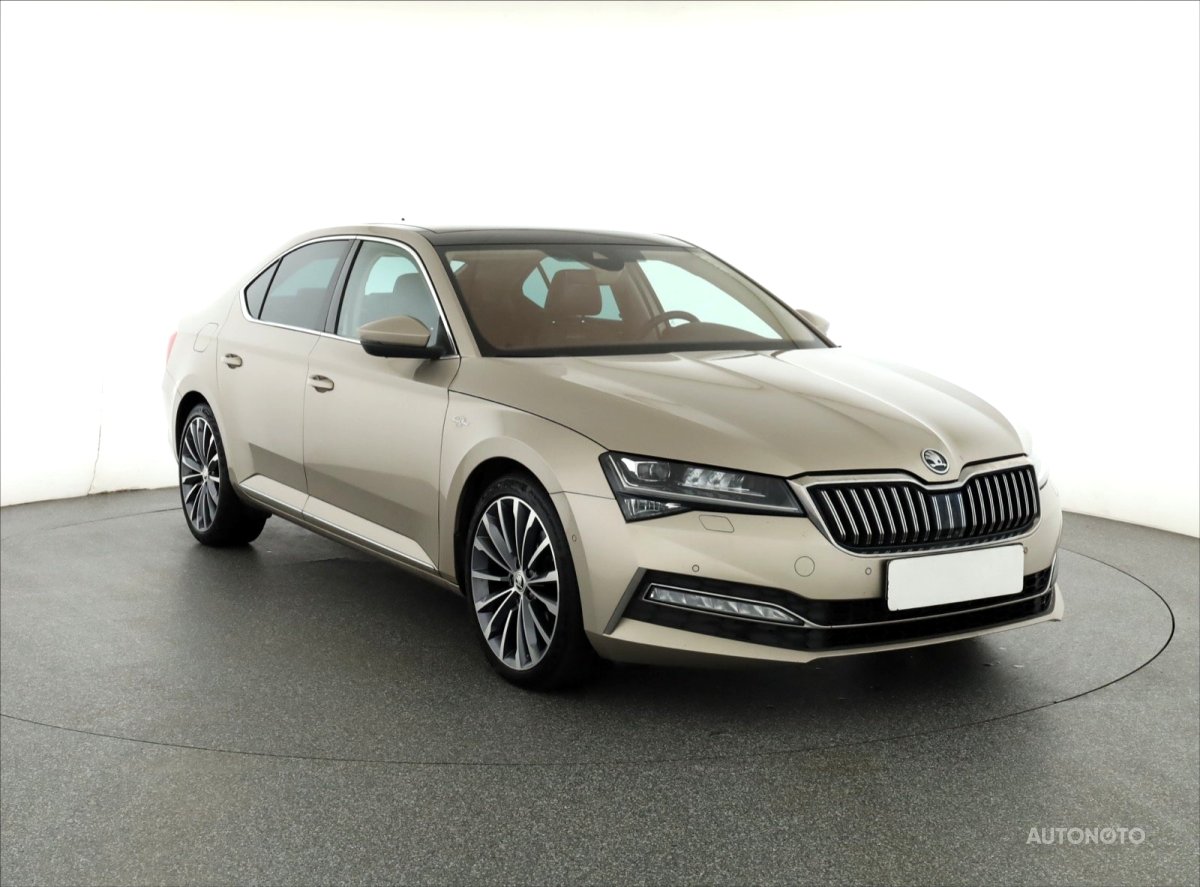 Škoda Superb, 2021 - celkový pohled