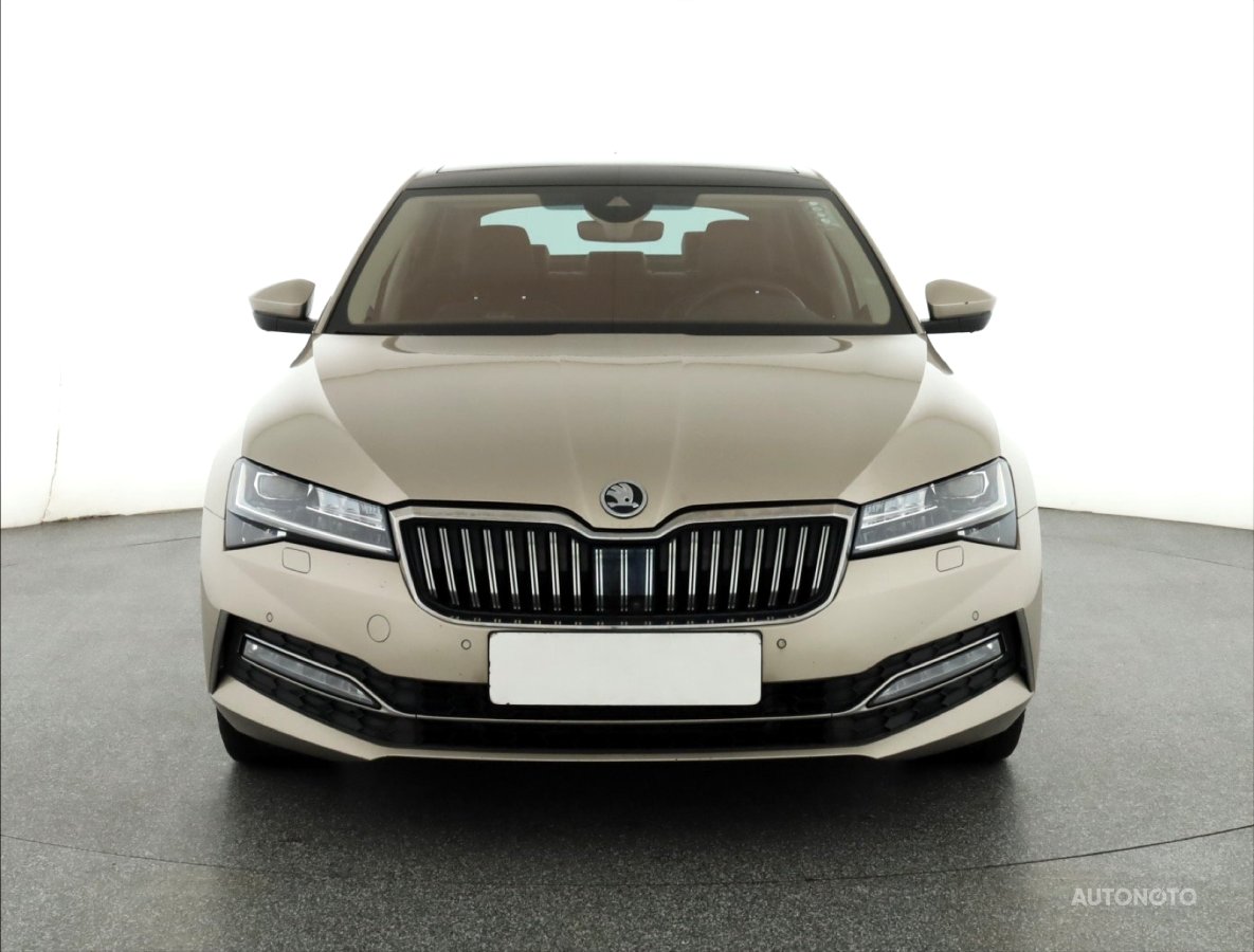 Škoda Superb, 2021 - pohled č. 2