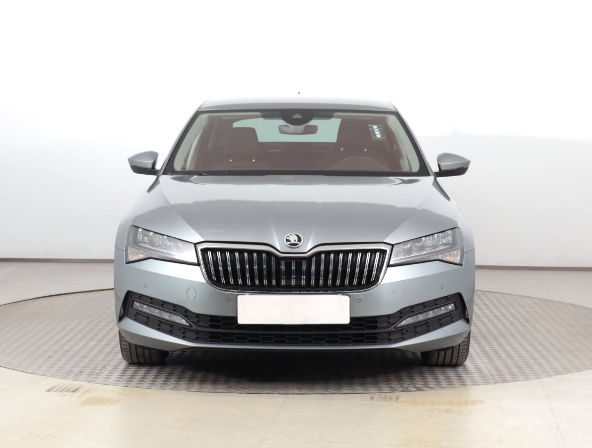 Škoda Superb, 2021 - pohled č. 2