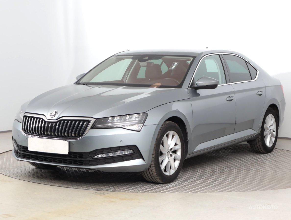 Škoda Superb, 2021 - pohled č. 3