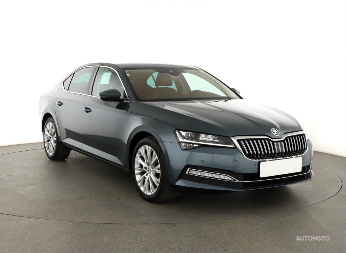 Škoda Superb, 2020 - celkový pohled