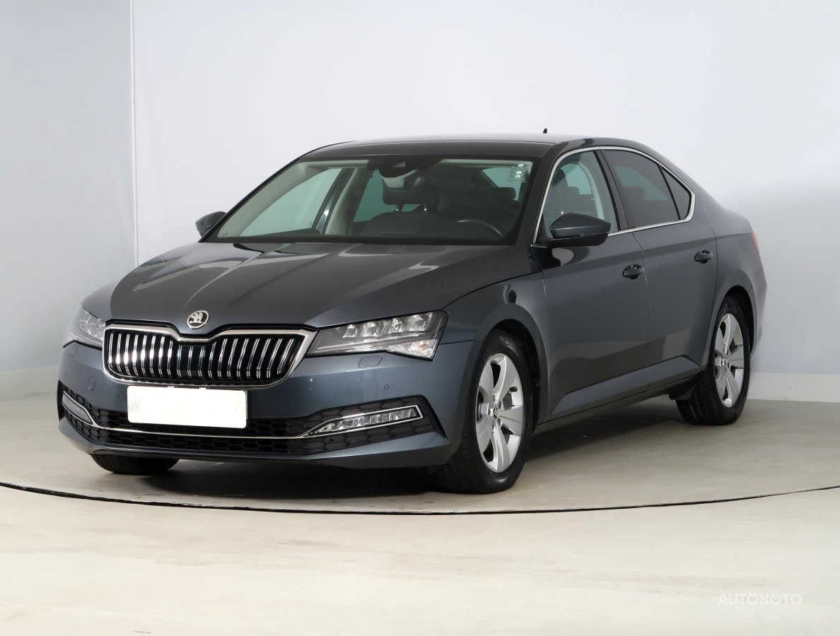 Škoda Superb, 2021 - pohled č. 3