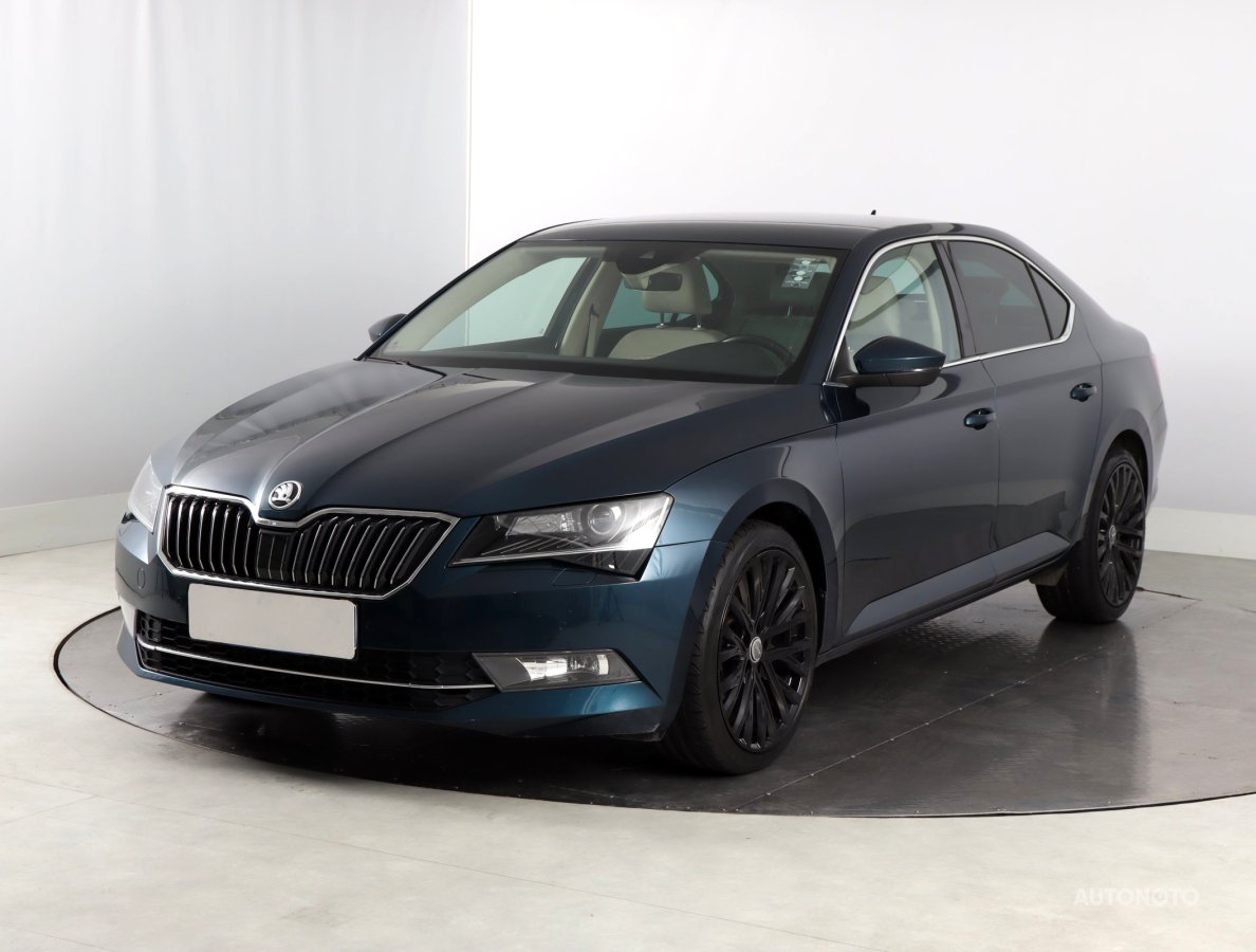Škoda Superb, 2019 - pohled č. 3