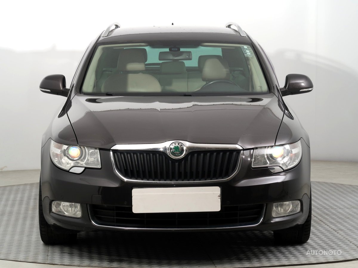 Škoda Superb, 2011 - pohled č. 2
