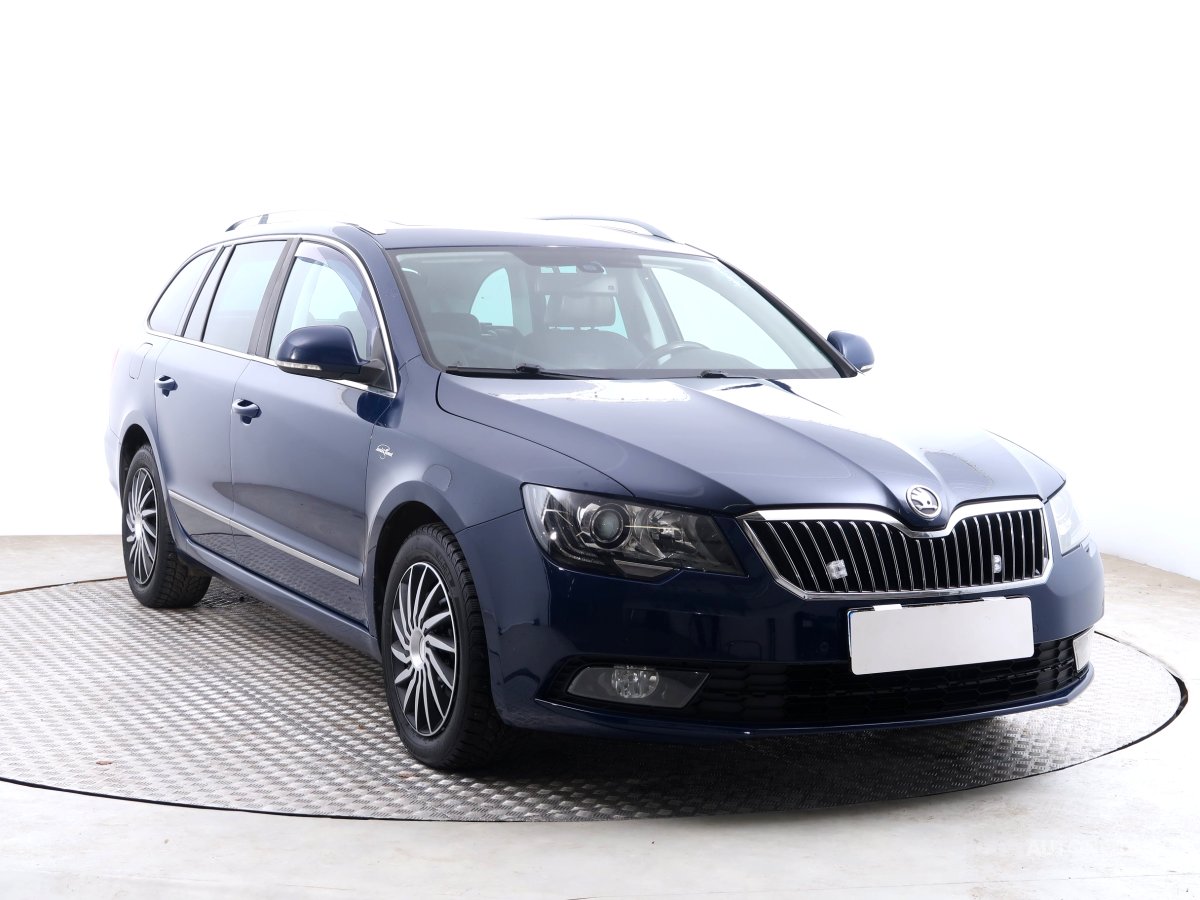 Škoda Superb, 2013 - celkový pohled