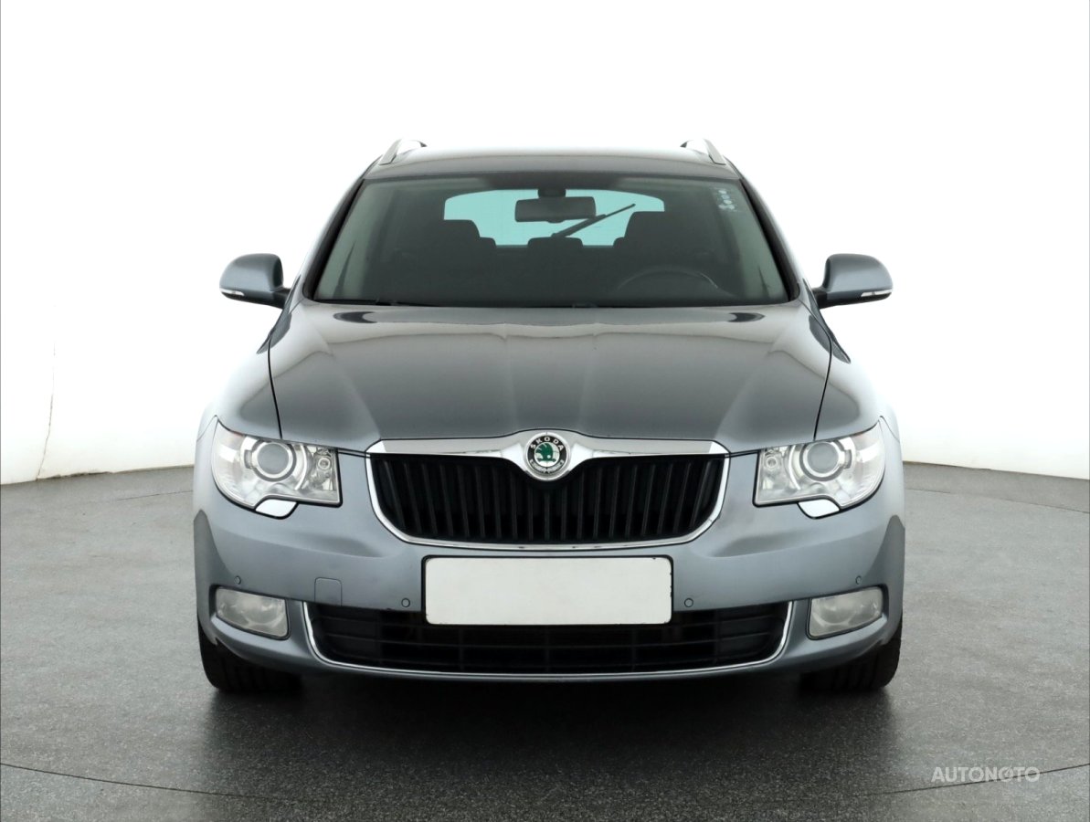 Škoda Superb, 2011 - pohled č. 2