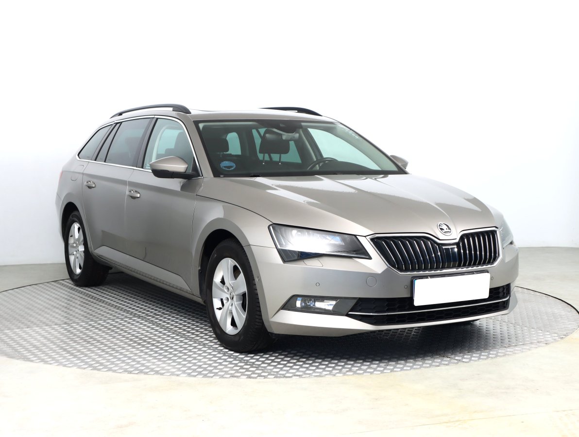 Škoda Superb, 2018 - celkový pohled