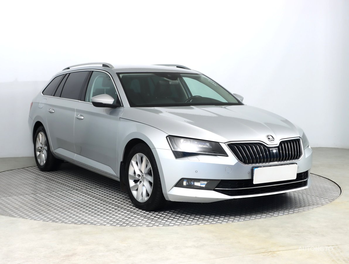 Škoda Superb, 2017 - celkový pohled