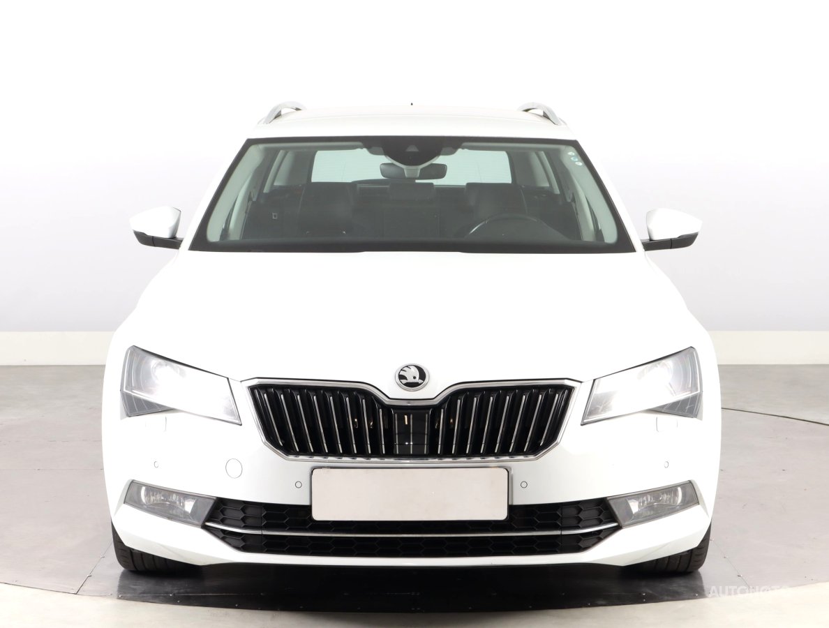 Škoda Superb, 2018 - pohled č. 2