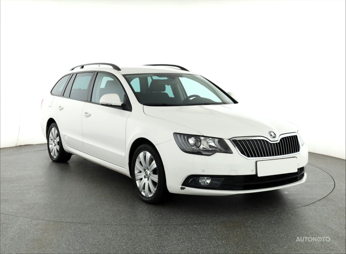 Škoda Superb, 2014 - celkový pohled