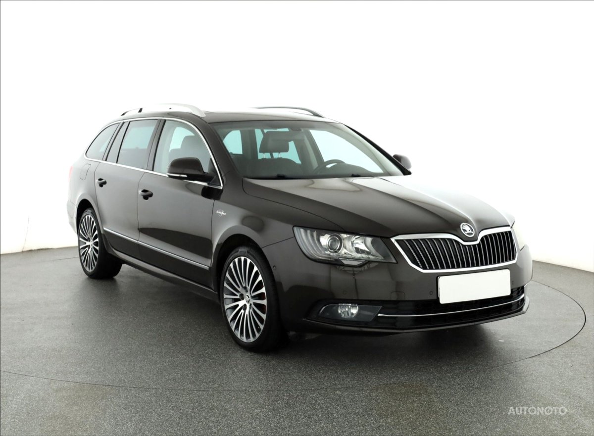 Škoda Superb, 2014 - celkový pohled