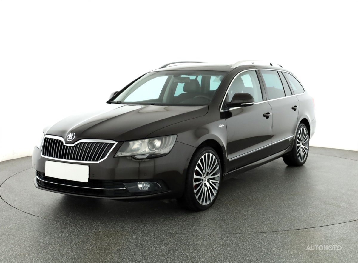 Škoda Superb, 2014 - pohled č. 3