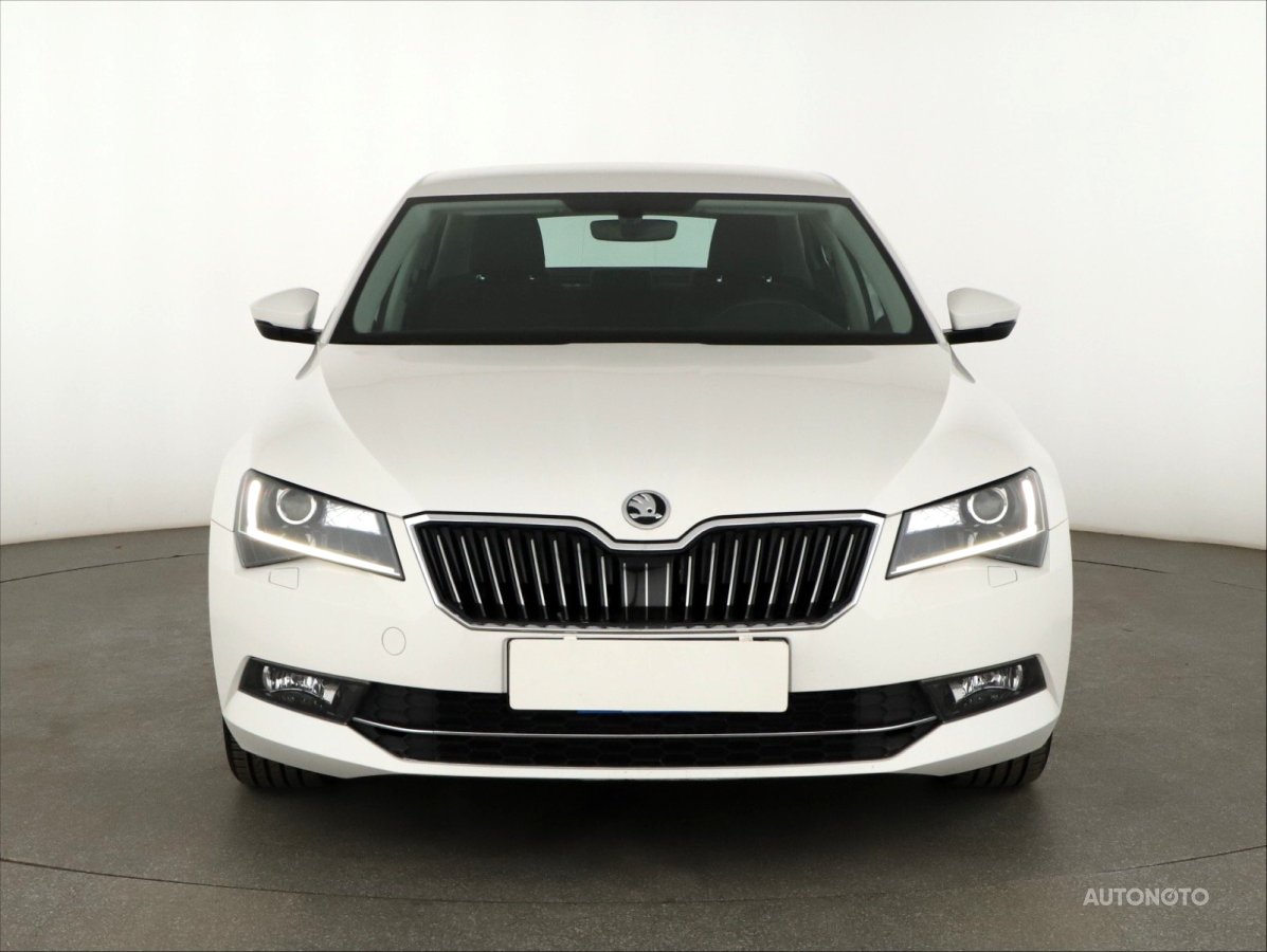 Škoda Superb, 2017 - pohled č. 2