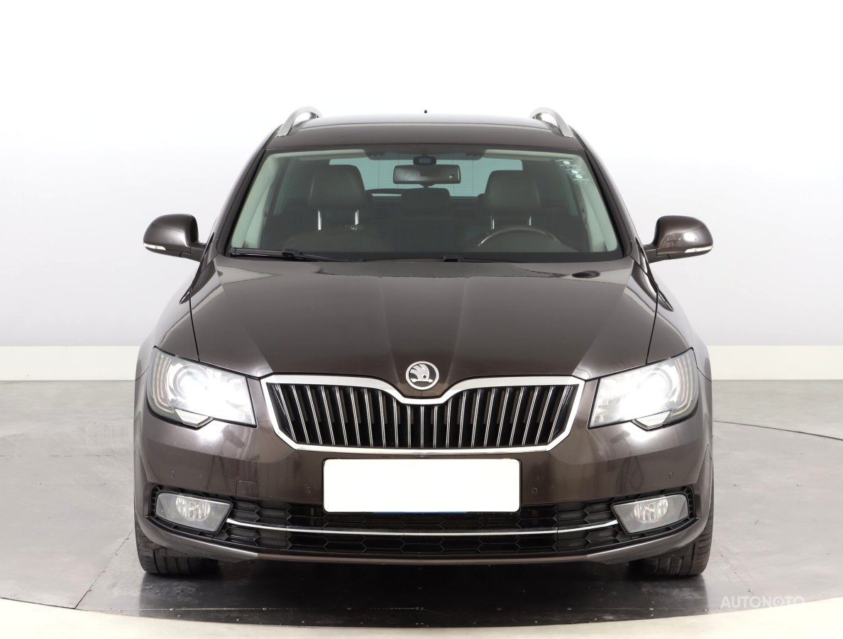 Škoda Superb, 2013 - pohled č. 2