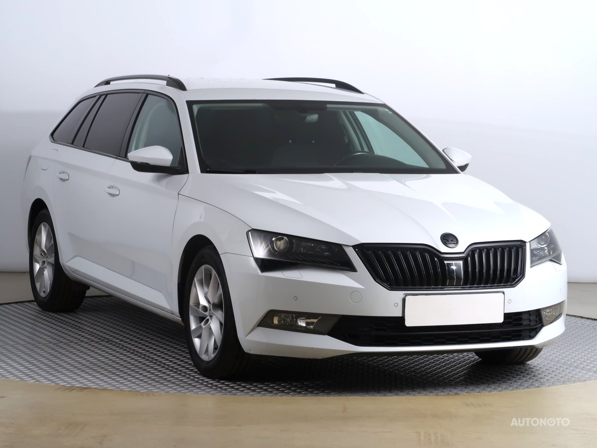 Škoda Superb, 2019 - celkový pohled