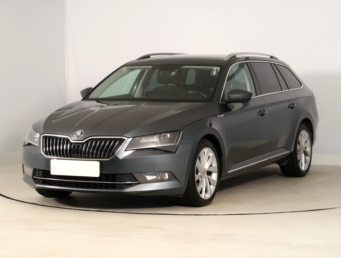 Škoda Superb, 2018 - pohled č. 3