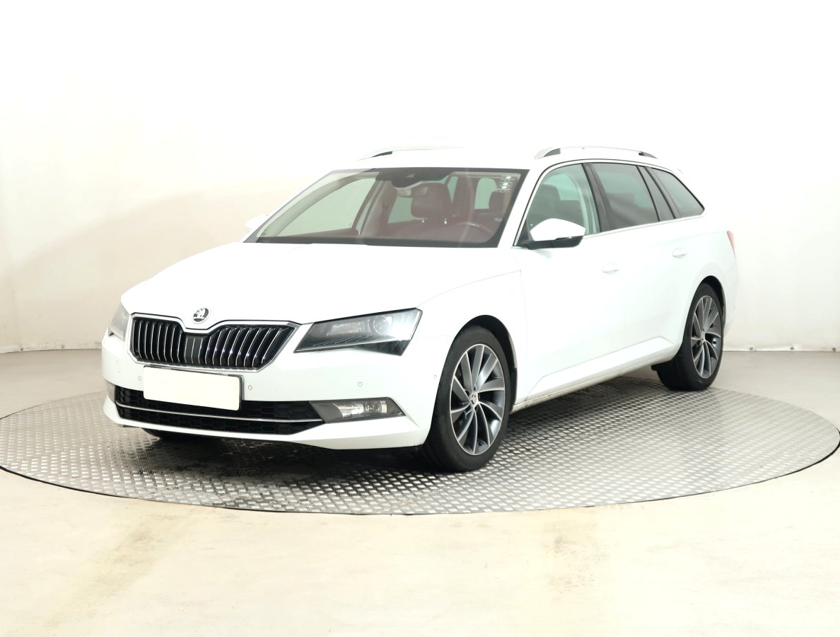 Škoda Superb, 2017 - pohled č. 3