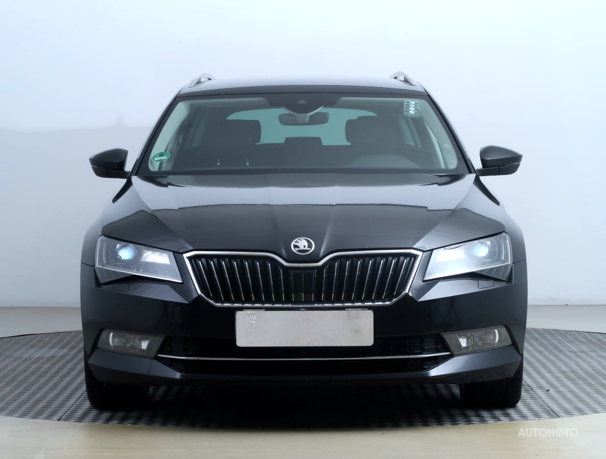 Škoda Superb, 2017 - pohled č. 2