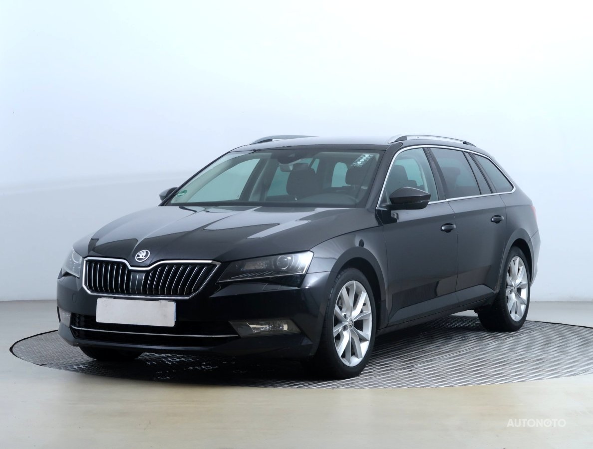 Škoda Superb, 2017 - pohled č. 3