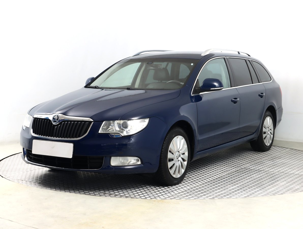 Škoda Superb, 2011 - pohled č. 3