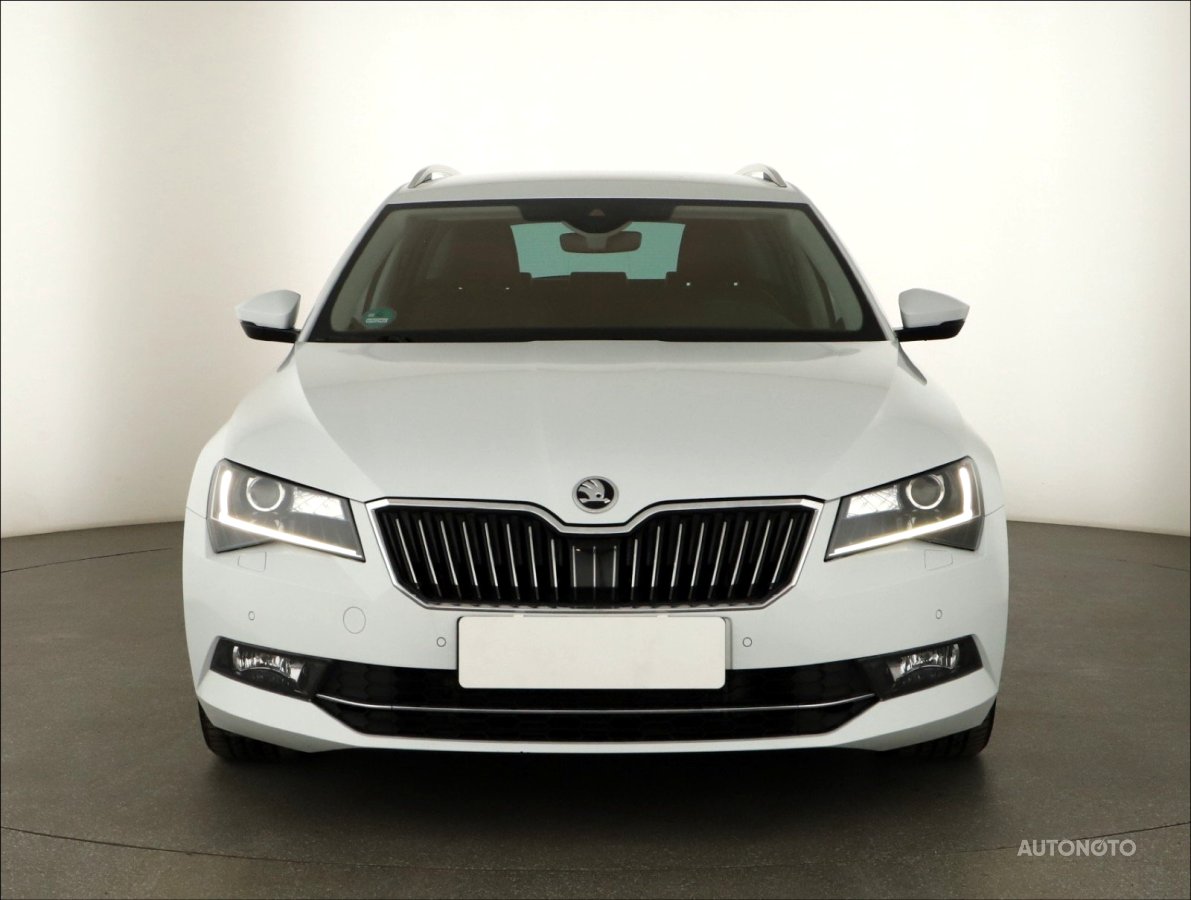 Škoda Superb, 2018 - pohled č. 2