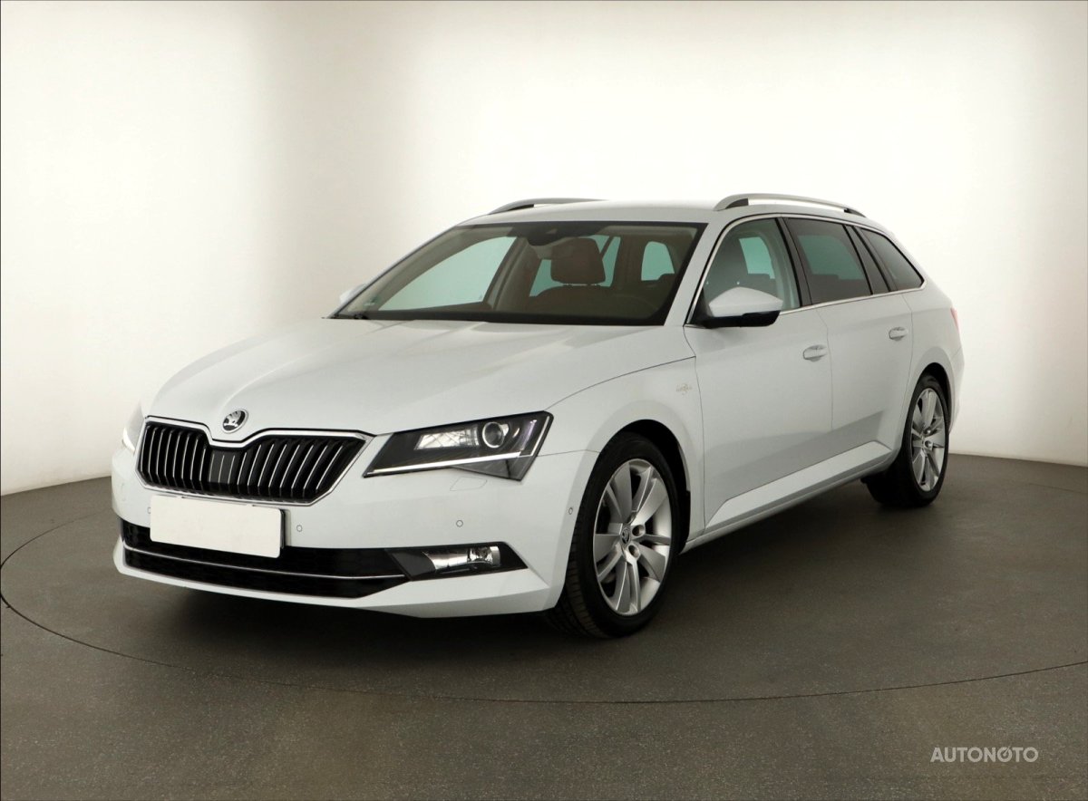 Škoda Superb, 2018 - pohled č. 3