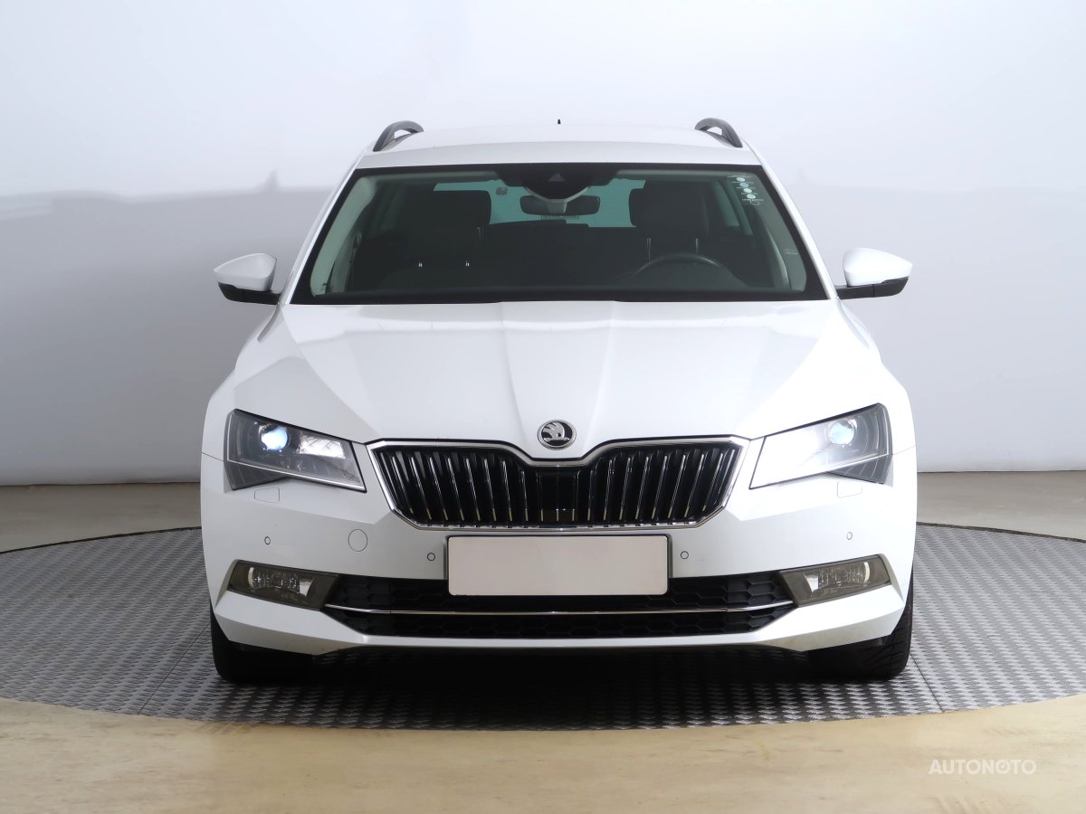 Škoda Superb, 2018 - pohled č. 2